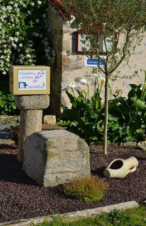 Domaine De La Courillere Panzió Le Boupère Kültér fotó