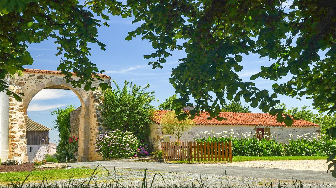 Domaine De La Courillere Panzió Le Boupère Kültér fotó